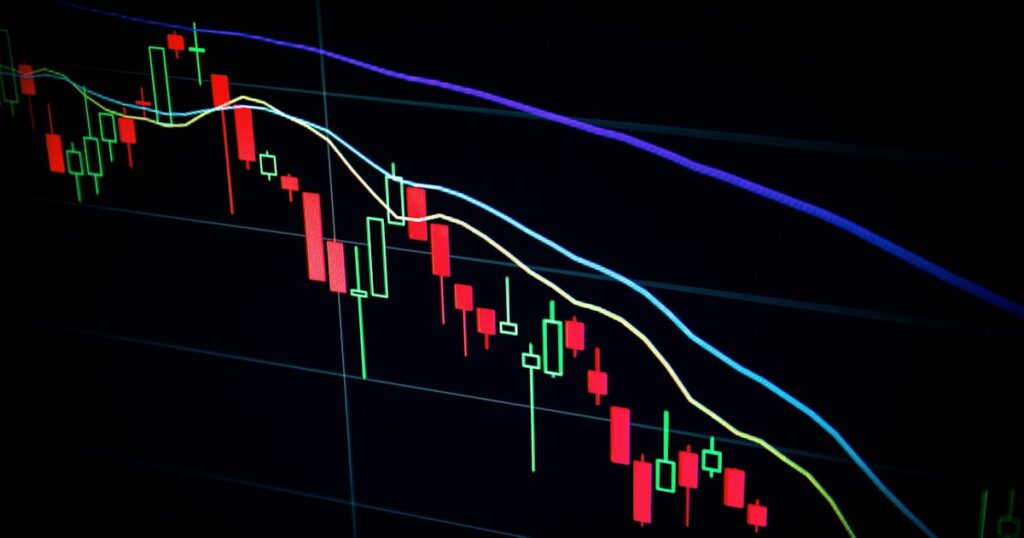 Best Monitor for Day Trading in 2026: Top Picks for Multi-Screen Setups