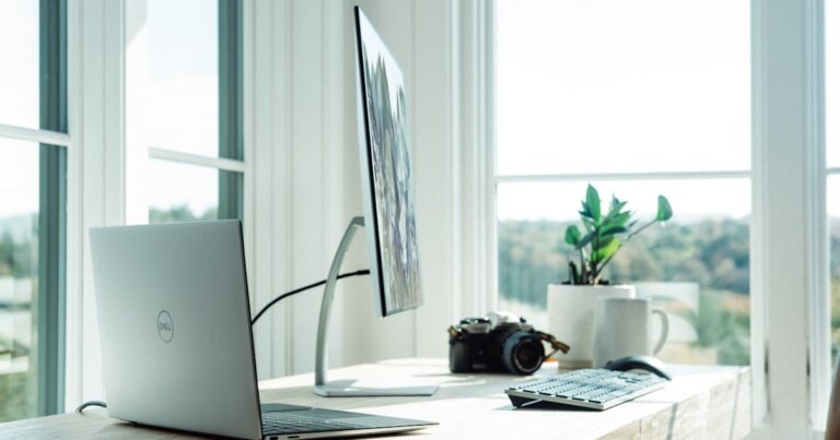Multi monitor setup for day trading
